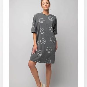Smile dress
